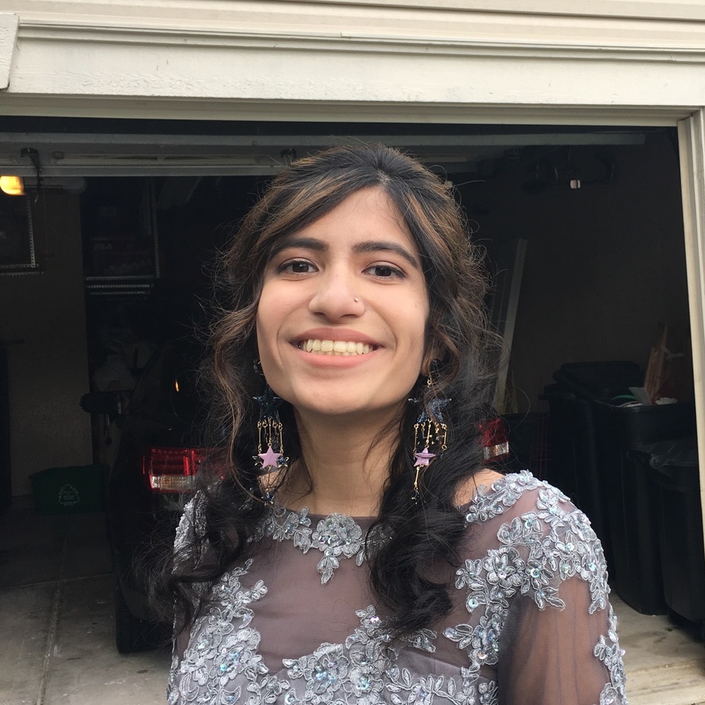 Star Dangle Earrings - Picture 4 of 4